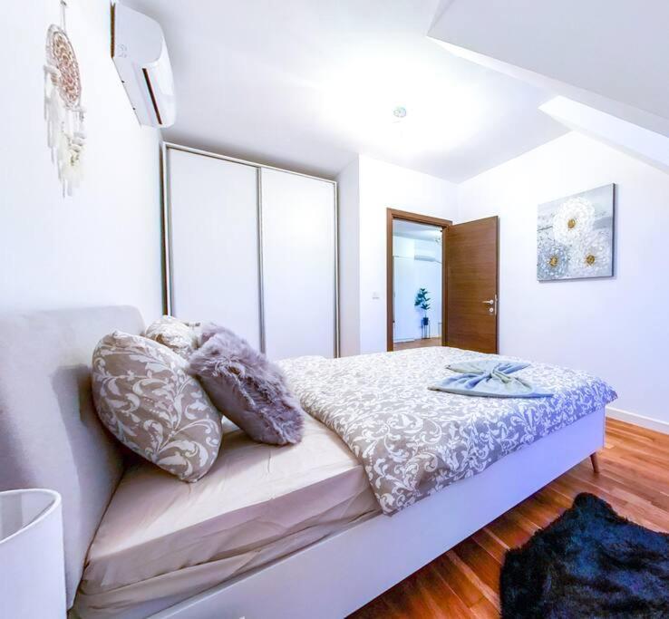 Bucharest Central D Apartment Luaran gambar